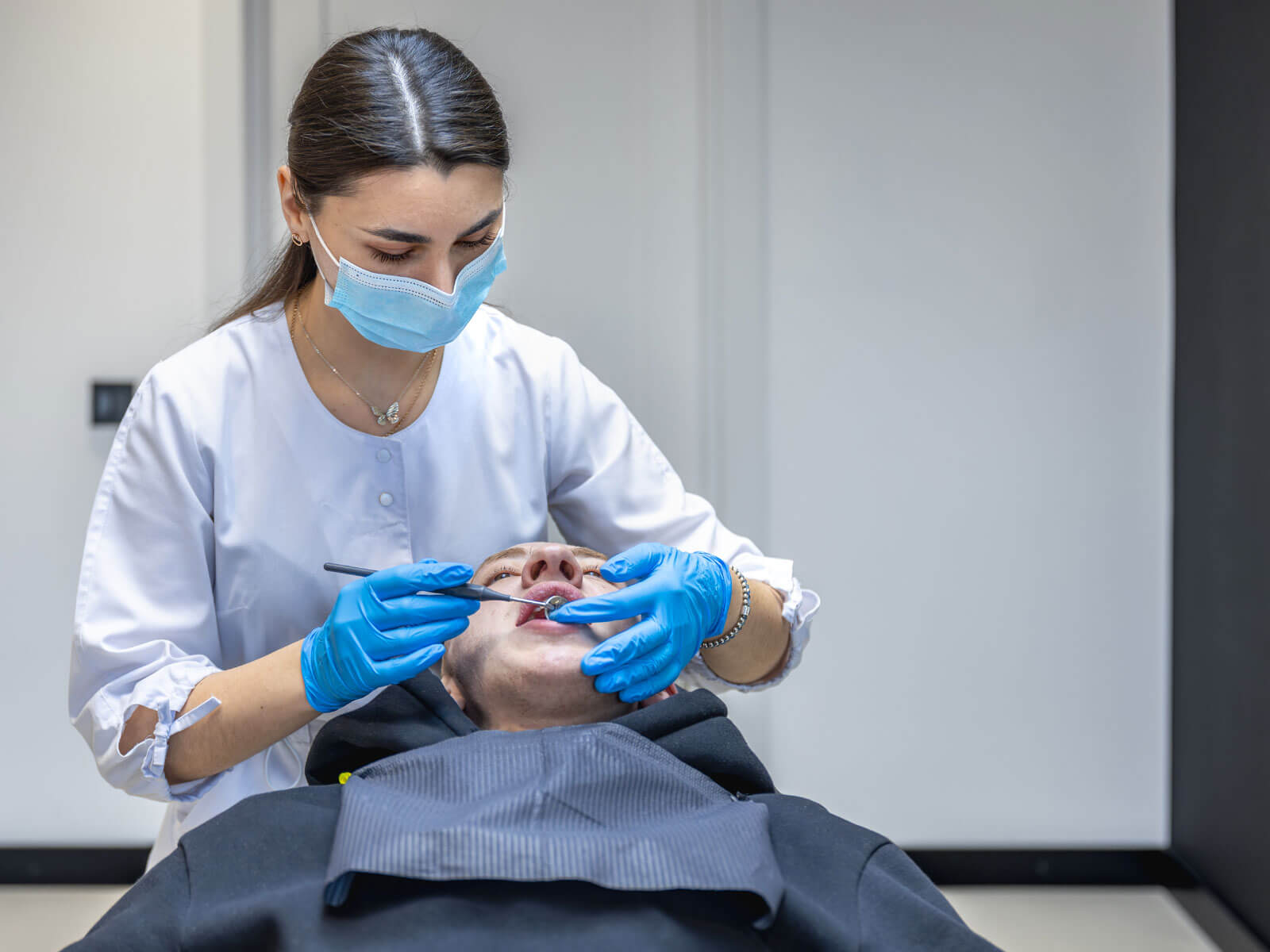 Root Canal Infection: Warning Signs and Treatment
